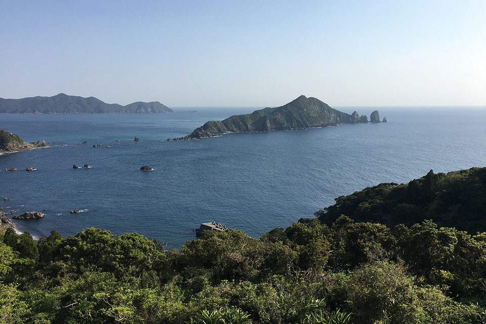 海岸線ドライブは、一人で行くべきではないっていうハナシ。