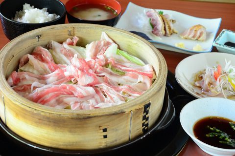 永楽荘／黒豚せいろ蒸し定食