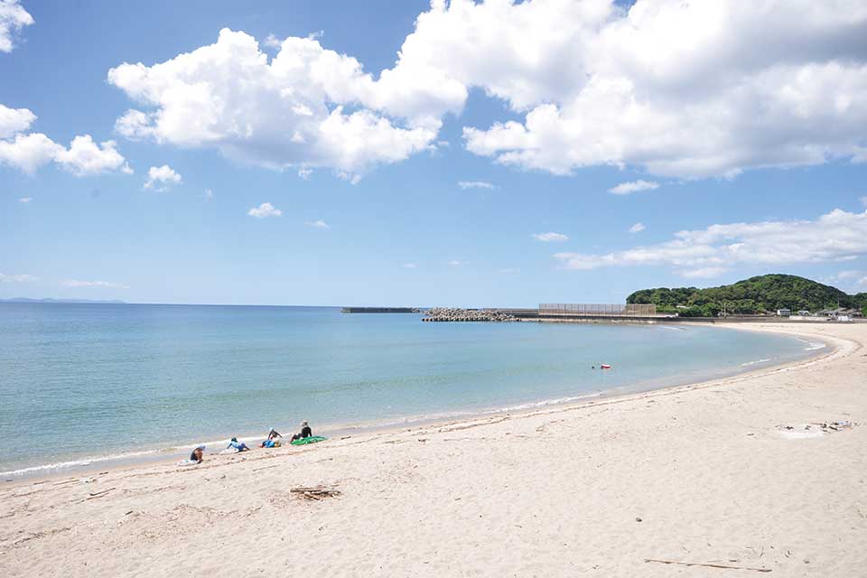 西方海水浴場