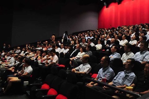 映画 かぞくいろーrailways わたしたちの出発ー 試写会に行ってきました カゴシマプラス