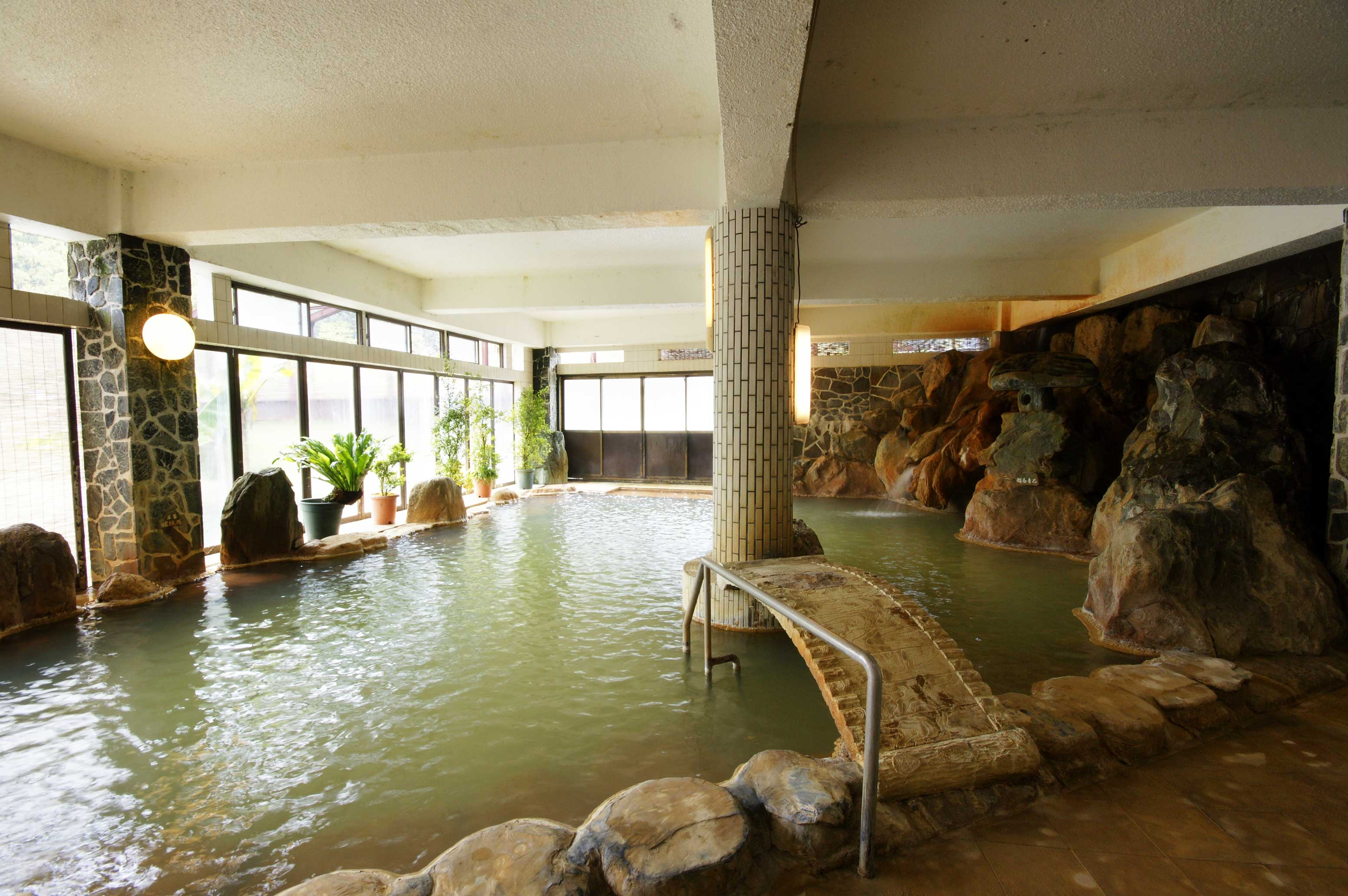 Myoken Onsen Rich in Minerals and Beneficial Effects Hot Springs!