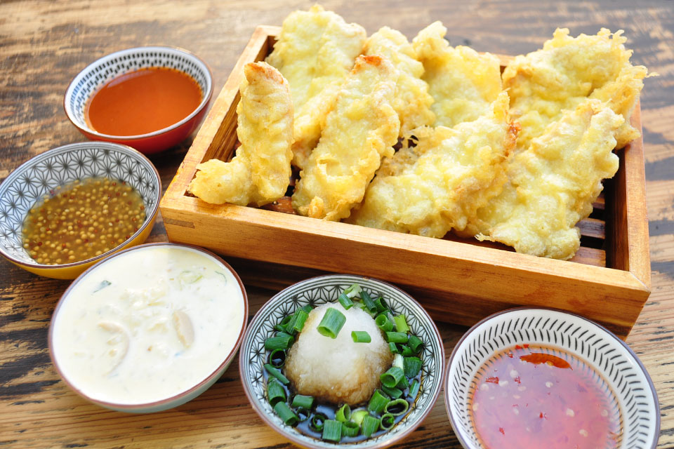 【カドニアル】天ぷらが在る、肴が在る、ラーメンが在る、飯屋でも在る、路地角に在る大衆酒場