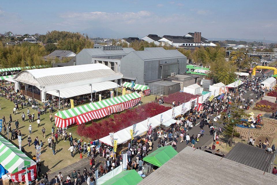 【〜ふるさと九州の“うまいもの”が大集合〜 霧島秋まつり 2019】20周年を迎える食と焼酎のお祭り！