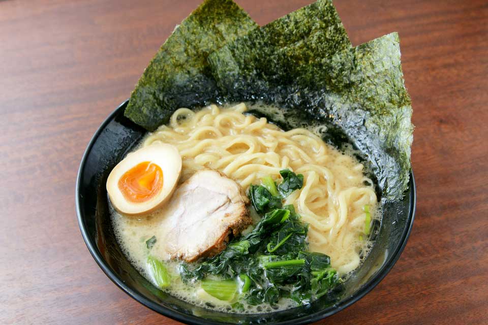 【麺家かごイチ】鹿児島県民好みにアレンジされた濃厚横浜家系ラーメンが天文館に登場