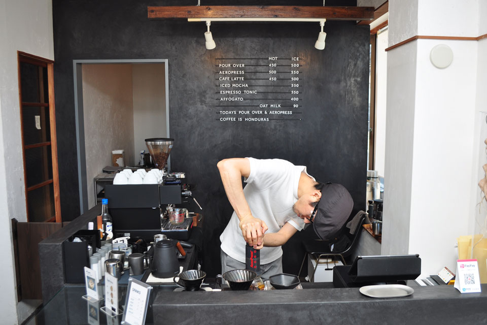 <b>【Liberation coffee】</b>ココのコーヒーは浅煎りが基本。 ストーリーのある豆を楽しんで