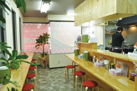 街ネタプラス｜鹿児島｜グルメ｜でらなぽり／店内