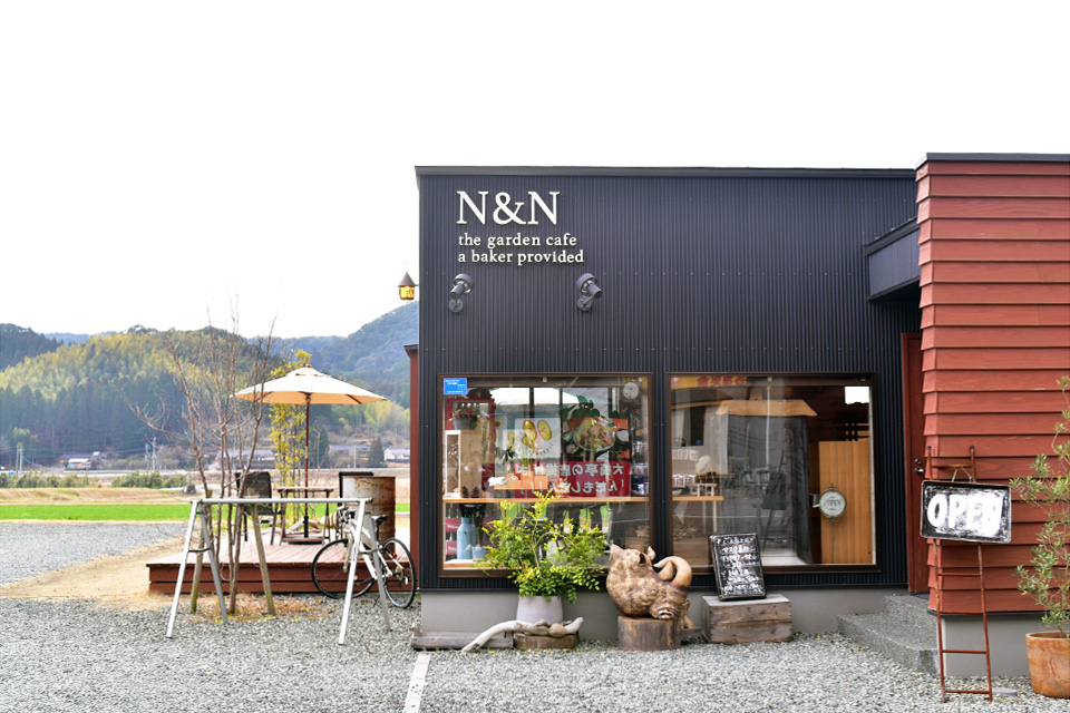 <b>【N&N the garden cafe a baker provided】</b>お腹も心も満たされる愛しのベーカリー(柴犬あり)