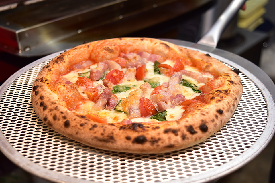 <b>【Pizzeria Grano d’oro】</b>テイクアウトメインのピザ屋さん…でも、できたて2分以内に食べてほしい！