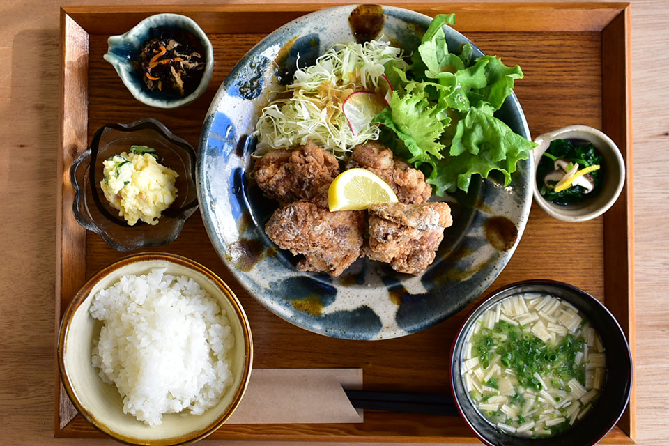 食堂　タツノオトシゴ